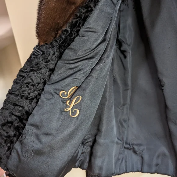 Vintage black fur coat - Picture 3 of 5